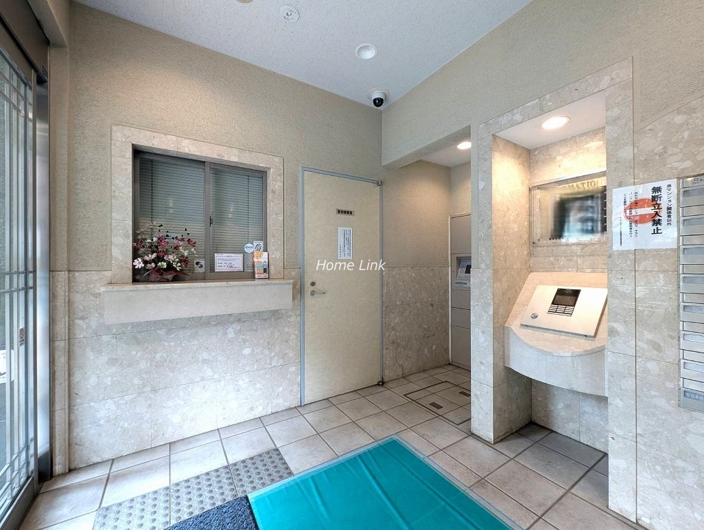 ライオンズガーデン東武練馬壱番館　エントランスホール